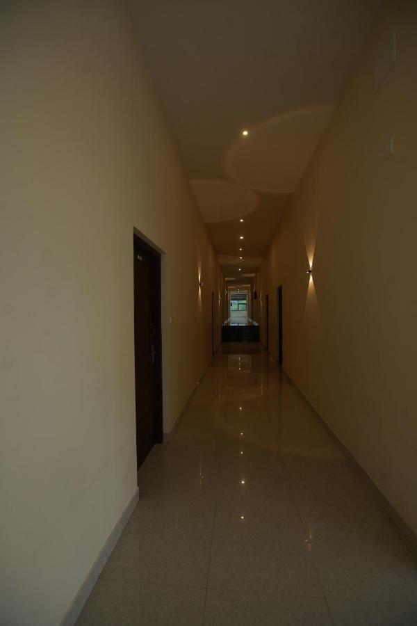 Hotel Psy Mettuppālaiyam Buitenkant foto