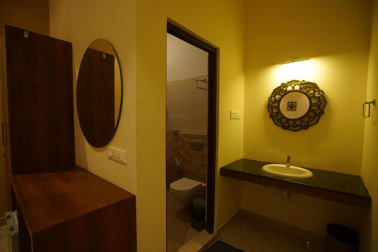 Hotel Psy Mettuppālaiyam Buitenkant foto